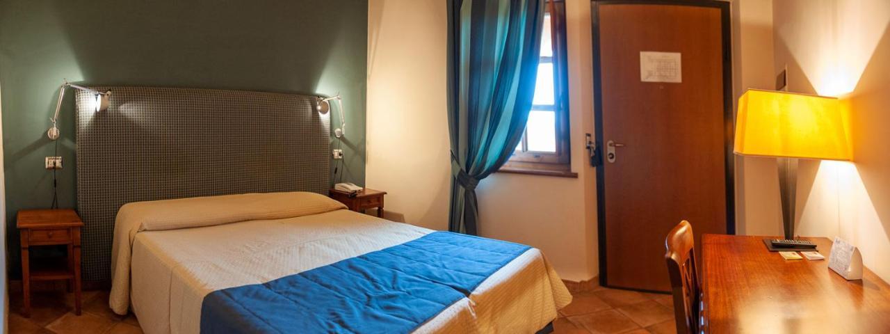 Hotel La Fattoria San Giovanni Di Baiano Ngoại thất bức ảnh