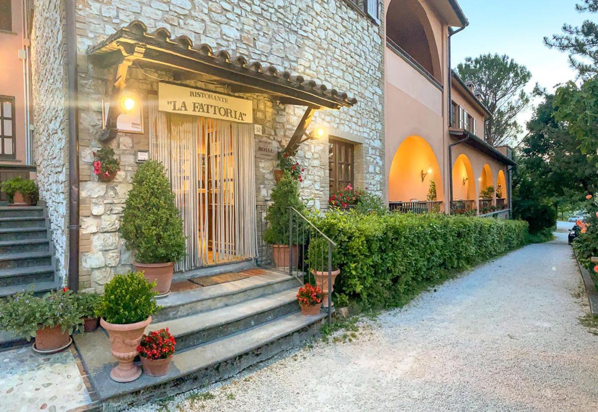 Hotel La Fattoria San Giovanni Di Baiano Ngoại thất bức ảnh