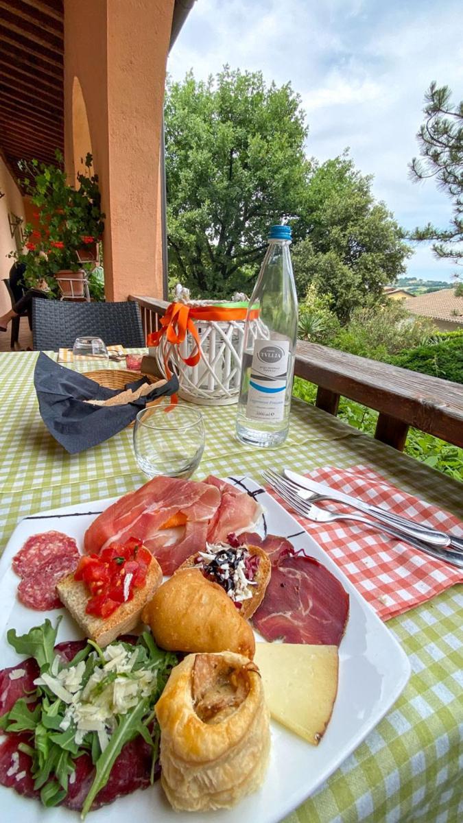 Hotel La Fattoria San Giovanni Di Baiano Ngoại thất bức ảnh