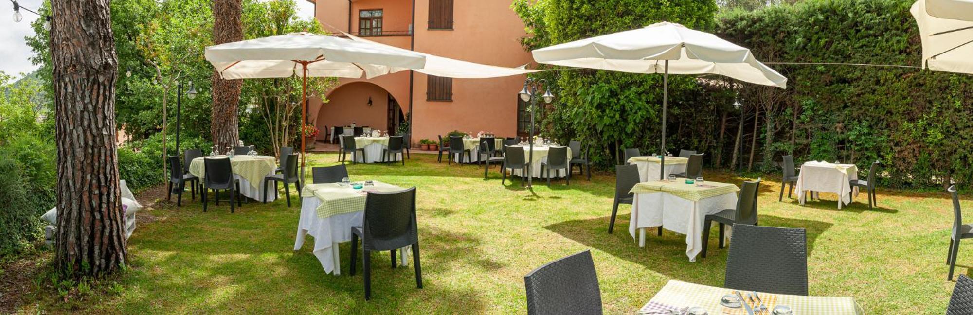 Hotel La Fattoria San Giovanni Di Baiano Ngoại thất bức ảnh
